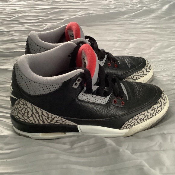 Jordan 3 Black Cement GS - Picture 1 of 3